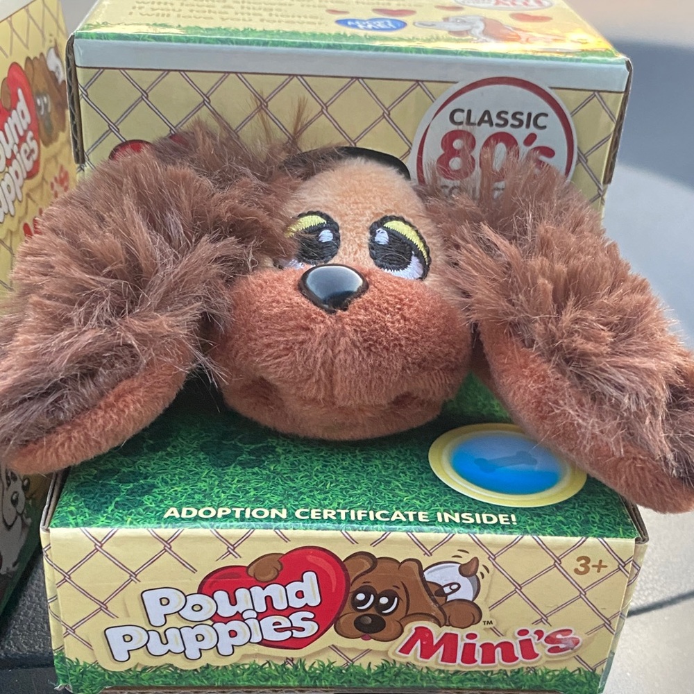 Pound Puppy’s Minis Plush toy Set - Black and Brown dog cute retro toys - Picture 2 of 6